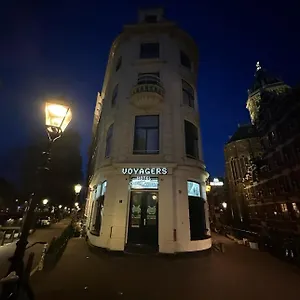 Hotel Voyagers 