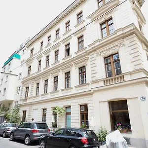 Apartment Traditional Tav - Entire
